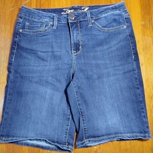 Seven7 Women's Denim Shorts Size 12 Blue Mid Rise Distressed Hem Casual